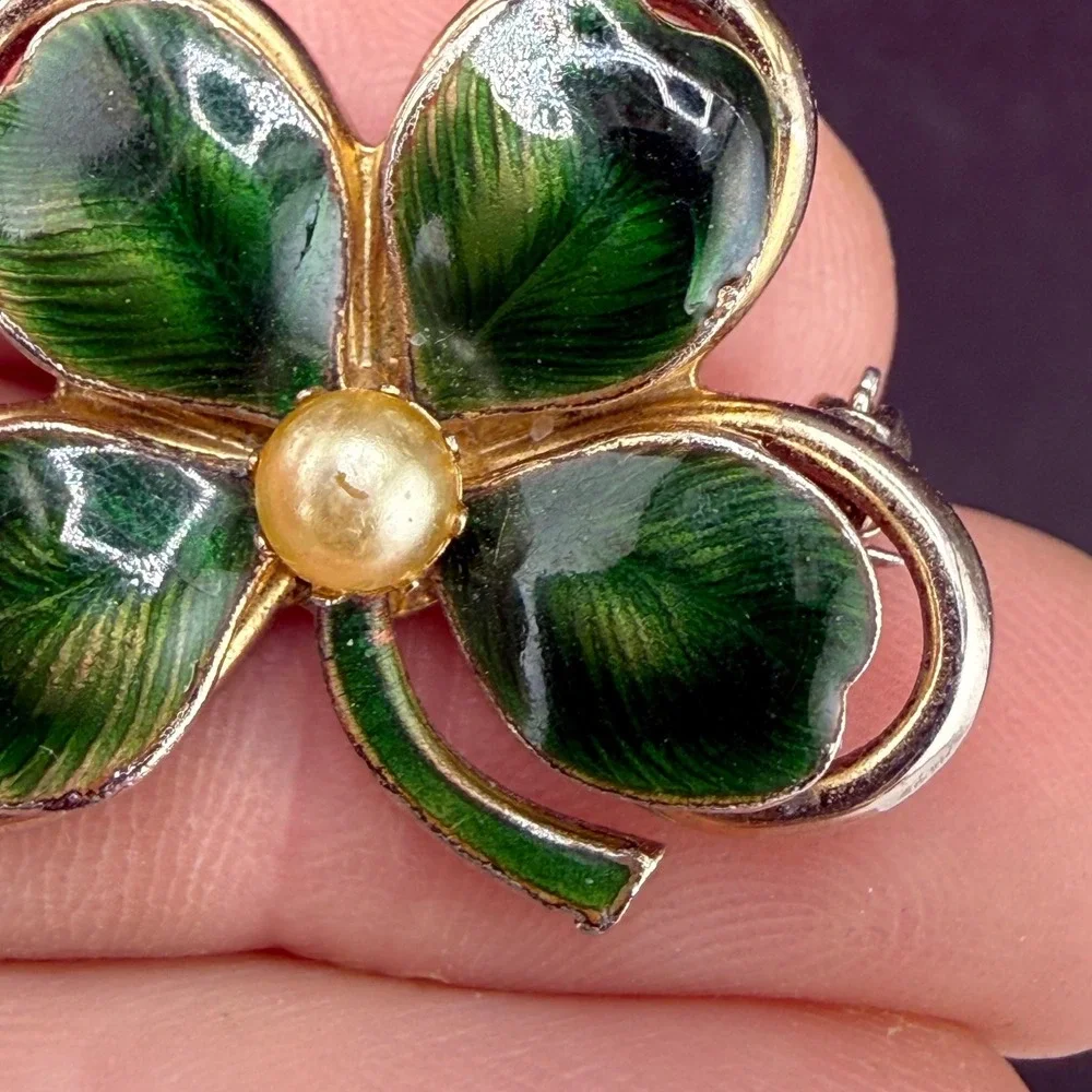 Vintage Coro Four Leaf Clover Brooch Green Enamel Faux Pearl Gold Tone